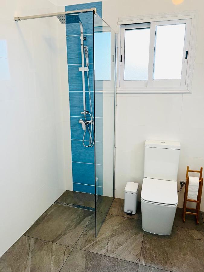 Ocean Sunset Apartment Paphos ภายนอก รูปภาพ