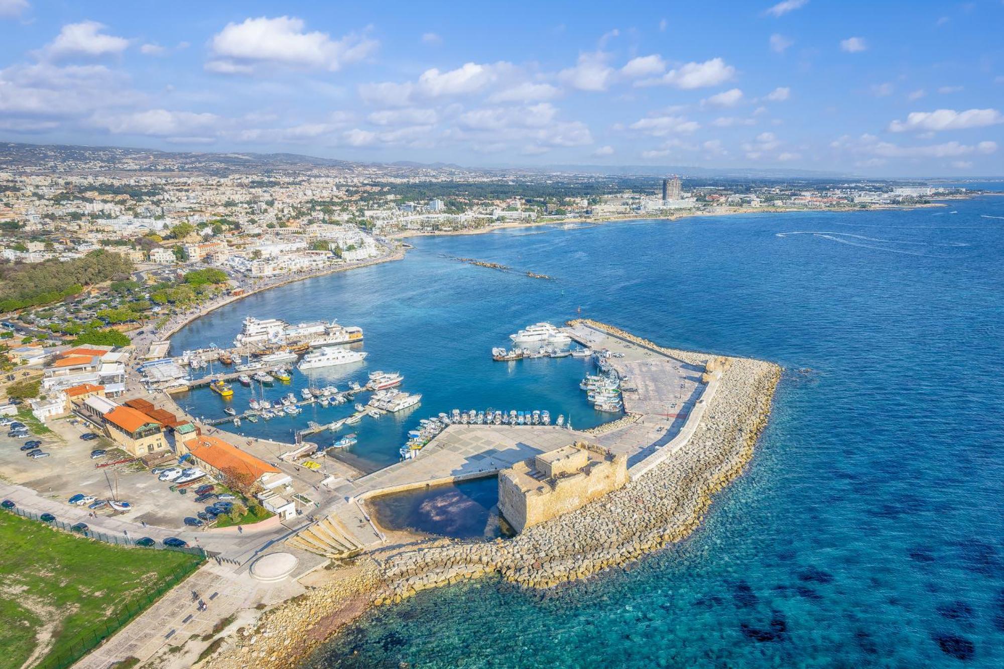 Ocean Sunset Apartment Paphos ภายนอก รูปภาพ